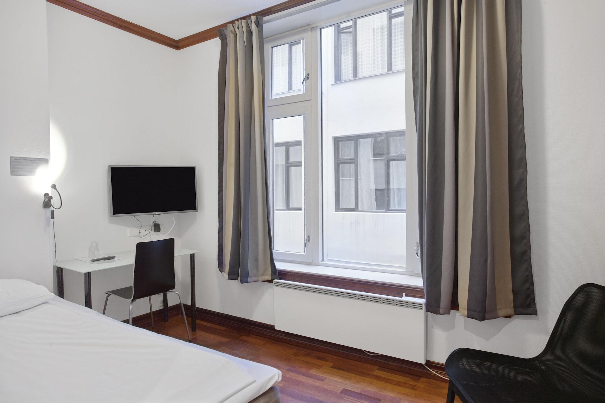 One Bedroom Apartment In Oslo, Skippergaten 19 Экстерьер фото